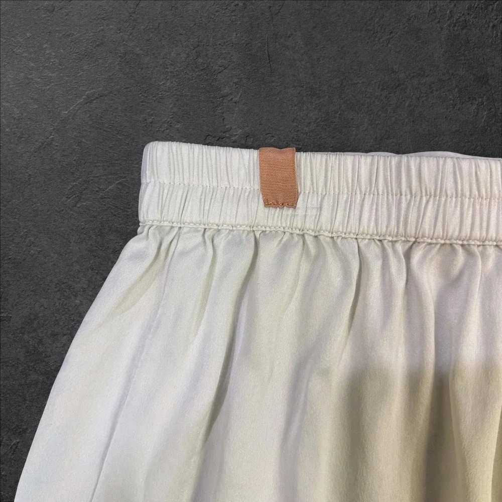 Lunya Washable Silk Sleep Shorts White Womens Size Medium Relaxed Loungewear